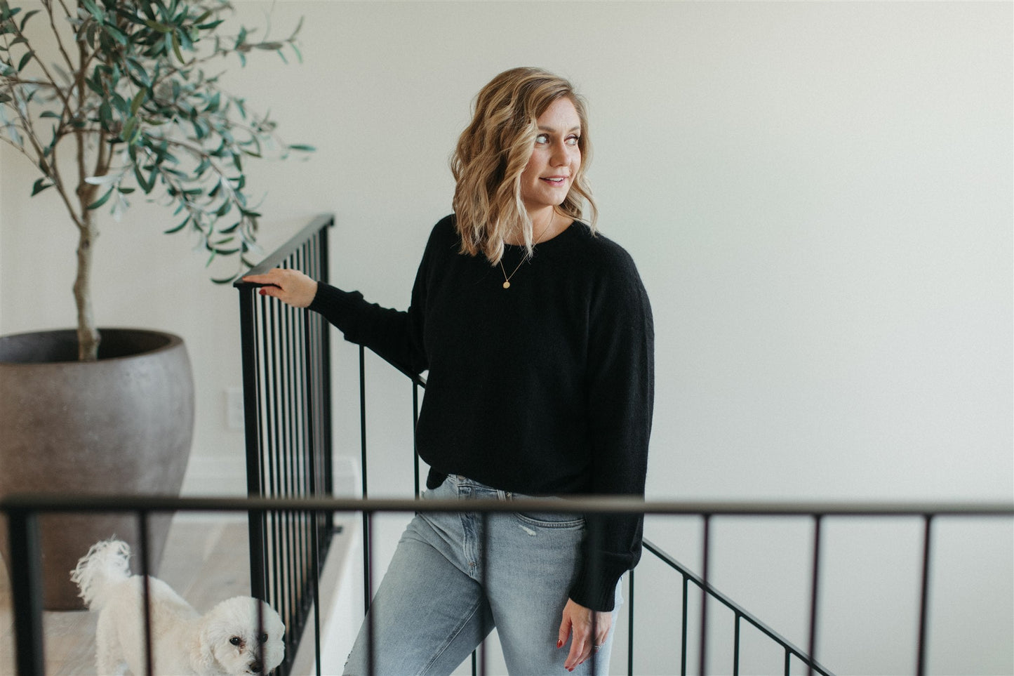 Cashmere Crewneck Sweatshirt in Black