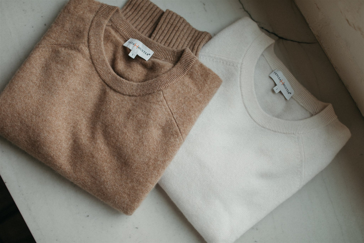 Cashmere Crewneck Sweatshirt in Camel Heather