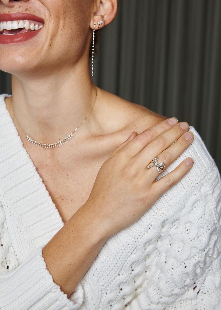 Stack Baguette Curve Collar Necklace in Y14k