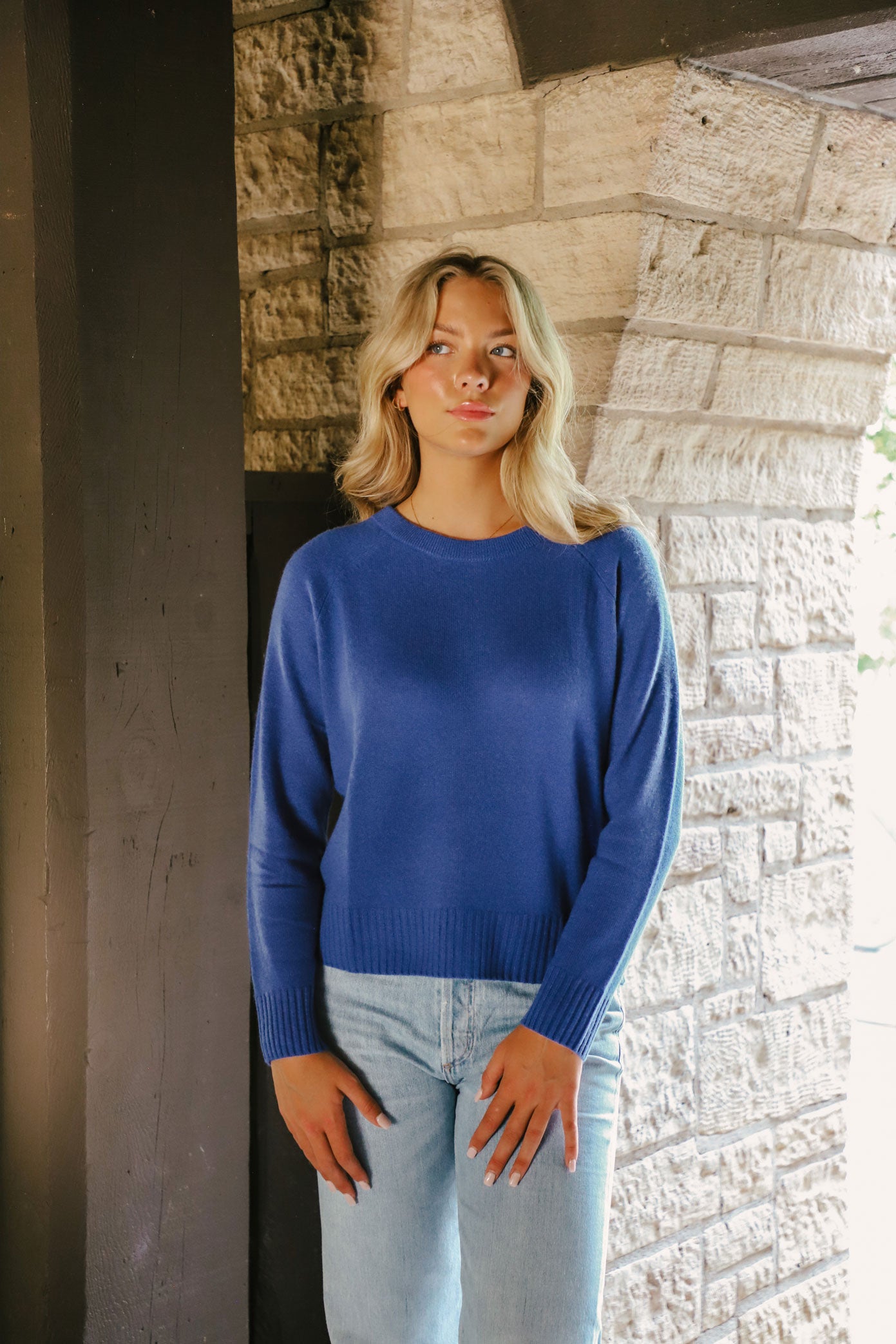 Tenlea Hunter - Cashmere Crewneck Sweatshirt in Admiral Blue