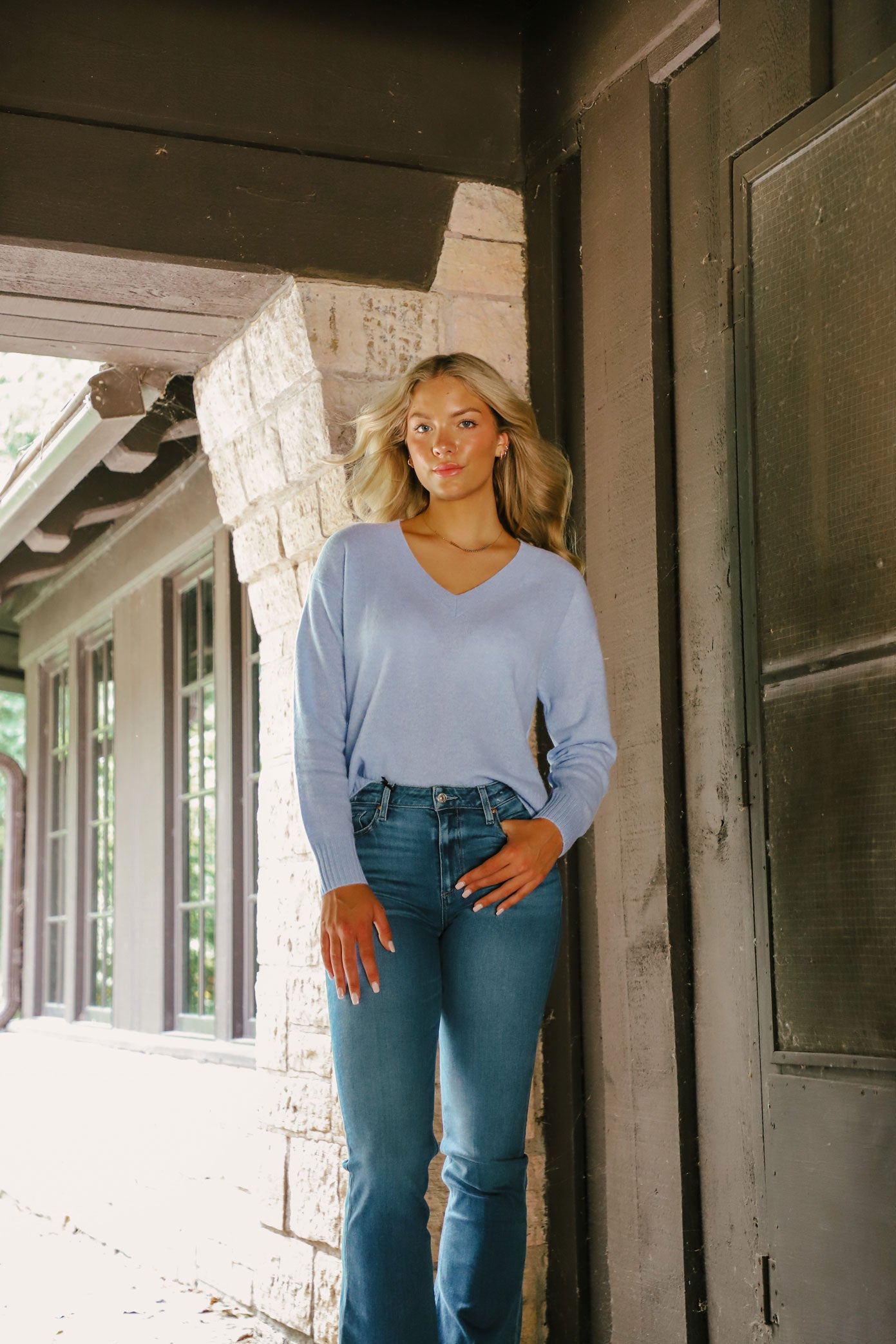 Cashmere Perfect V-Neck Sweater in Cornflower