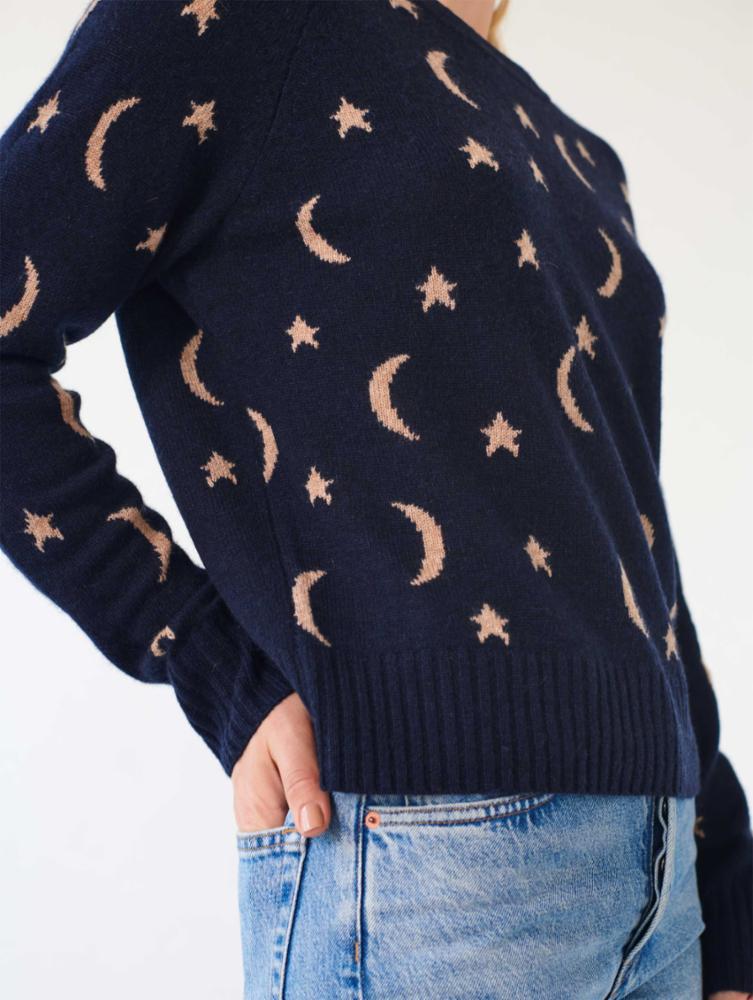 Cashmere New Moon Intarsia Sweatshirt in Deep Navy/Camel