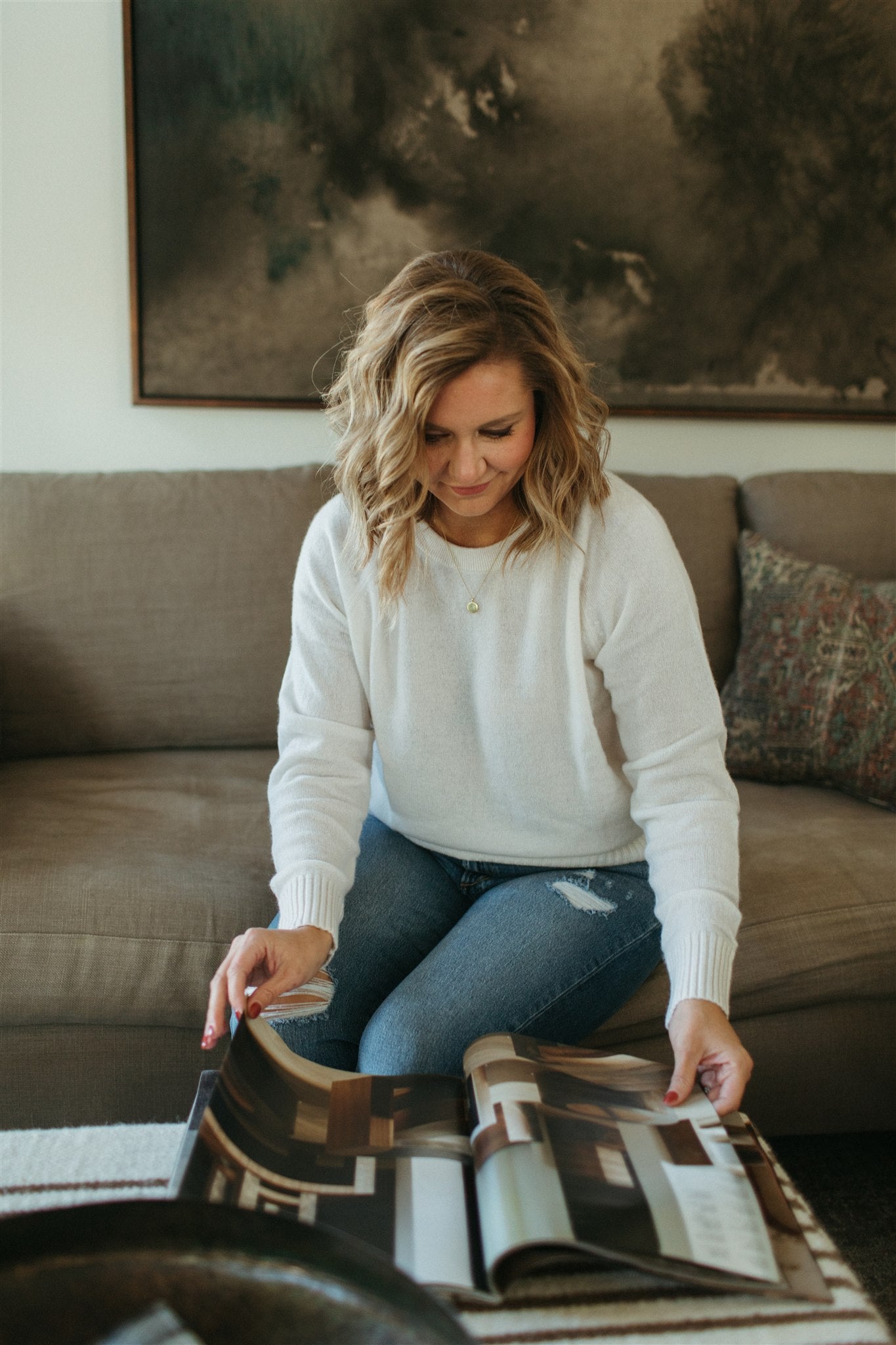 Cashmere Crewneck Sweatshirt in Soft White